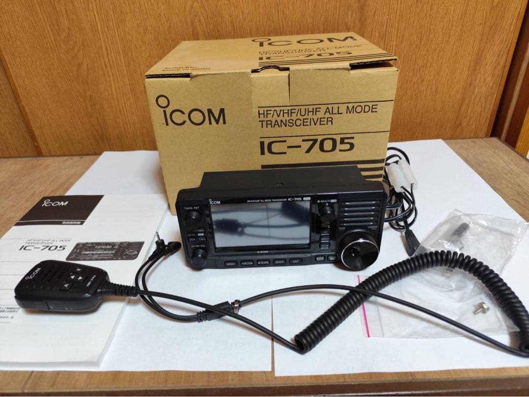 アイコム　ICOM IC-705