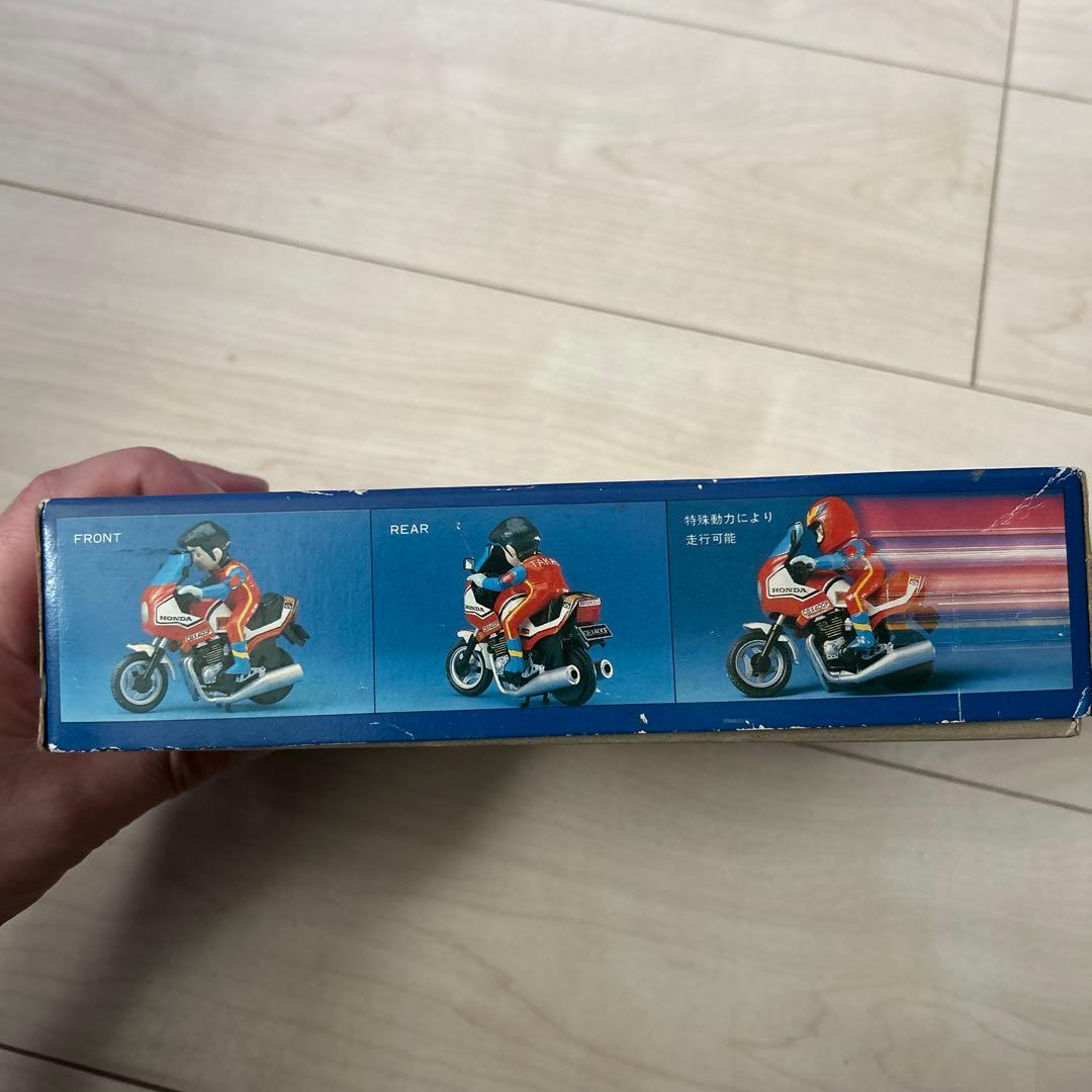 HONDA CBX400F プラスチックモデルキット