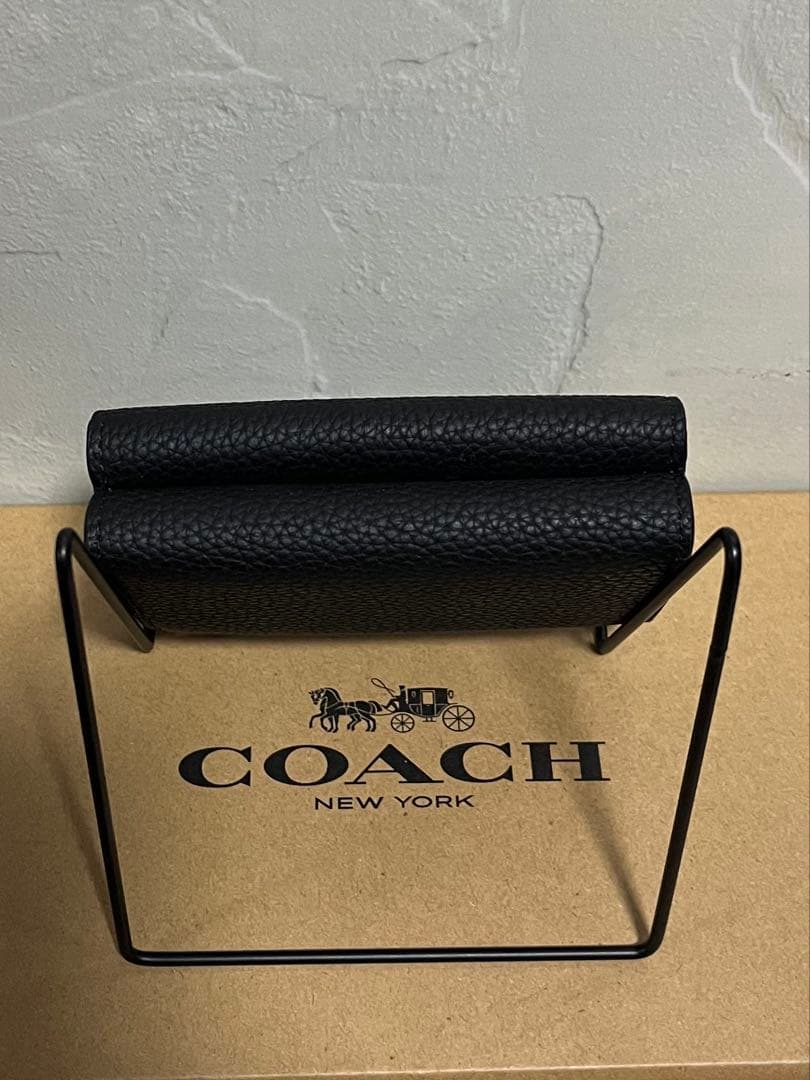 ✨️新品未使用✨️COACH ブラック 三つ折り財布