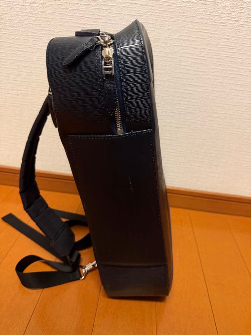 ペッレモルビダ　ネイビー　ビジネスバッグ　キャピターノ