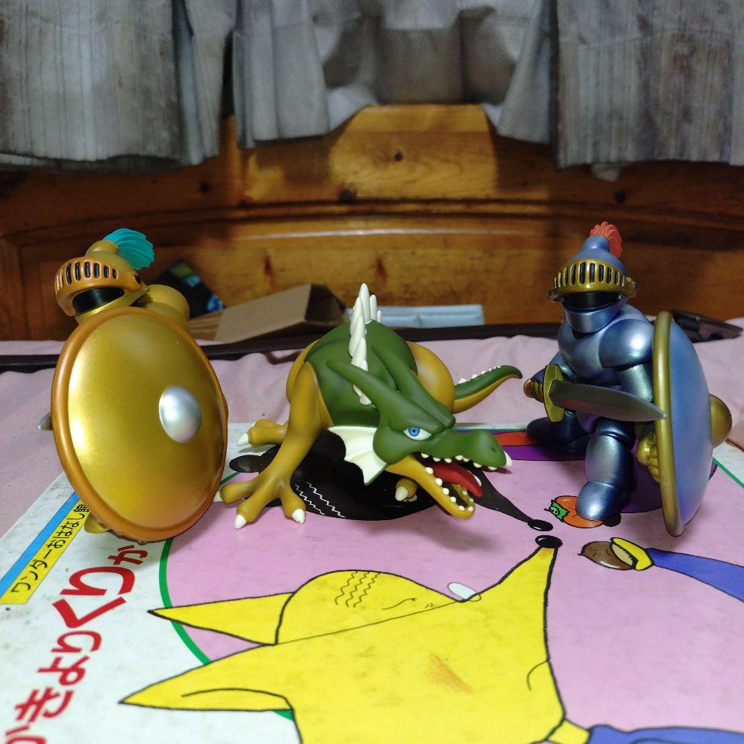ドラクエ　ソフビモンスター　さまようよろい　ドラゴン　カンダタこぶん フィギュア