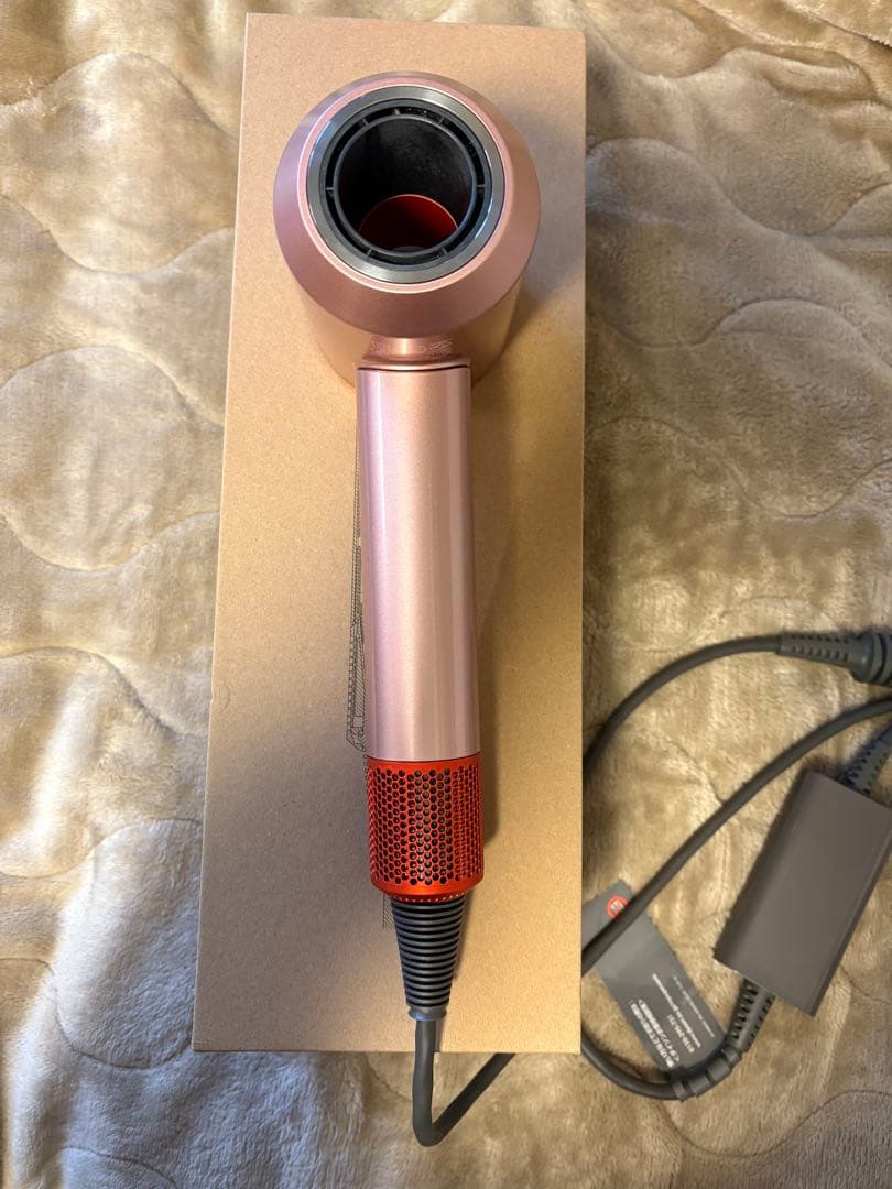 夢*子様 ダイソン　HD08 ヘアドライヤー