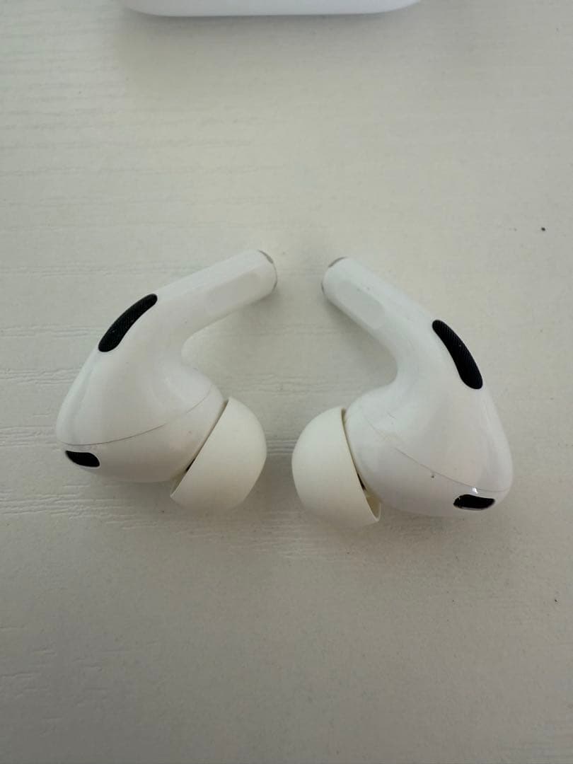 純正　AirPods pro 第2世代　本体