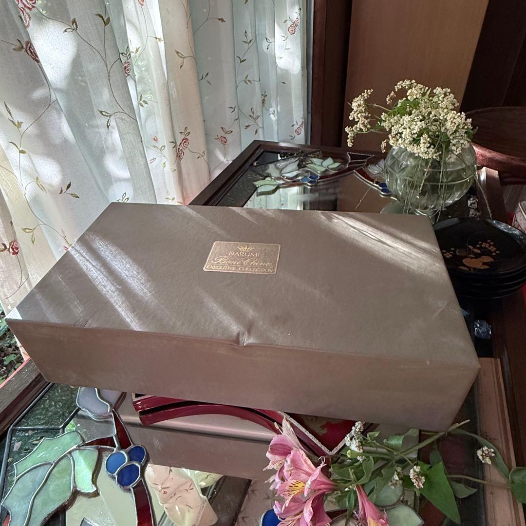2191様感謝‼️NARUMIカップソーサーエグゼクティブコレクション6客箱入新品