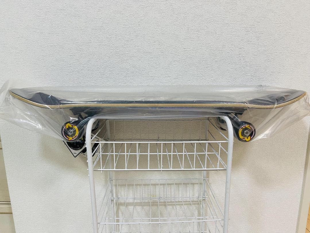 サンタクルーズ　SANTACRUZ　スケートボード8.0コンプリート　ツール付き