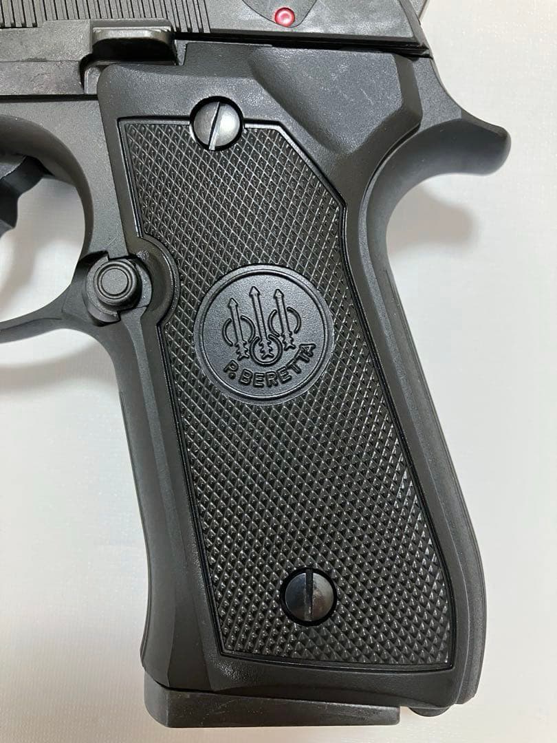 【匿名配送】ベレッタ M92F モデルガン マルシン　ベレッタ社純正グリップ付き