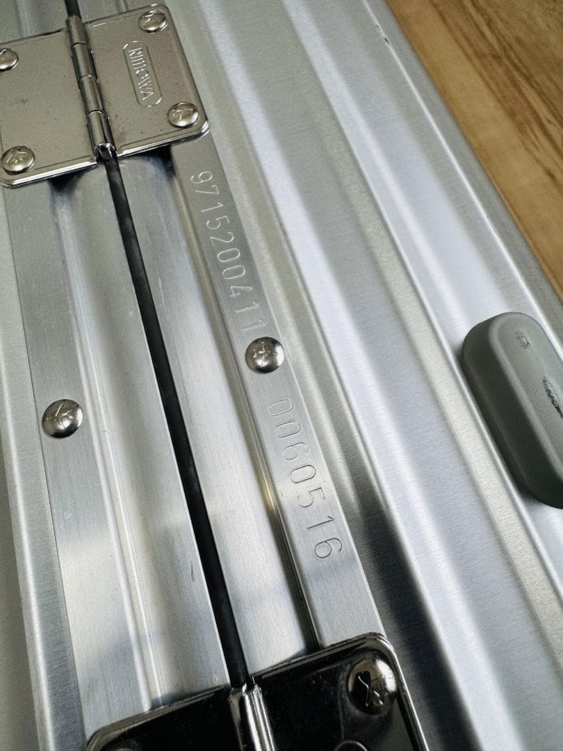 【廃盤品】RIMOWA リモワ クラシックフライト キャビンS 33L【4輪】