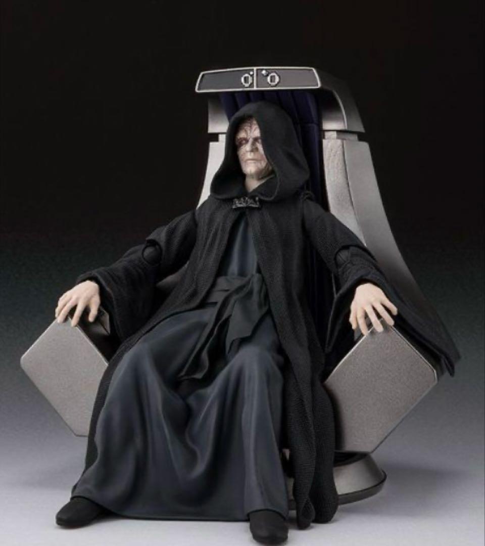 S.H.Figuarts パルパティーン皇帝‐Emperor's Throne
