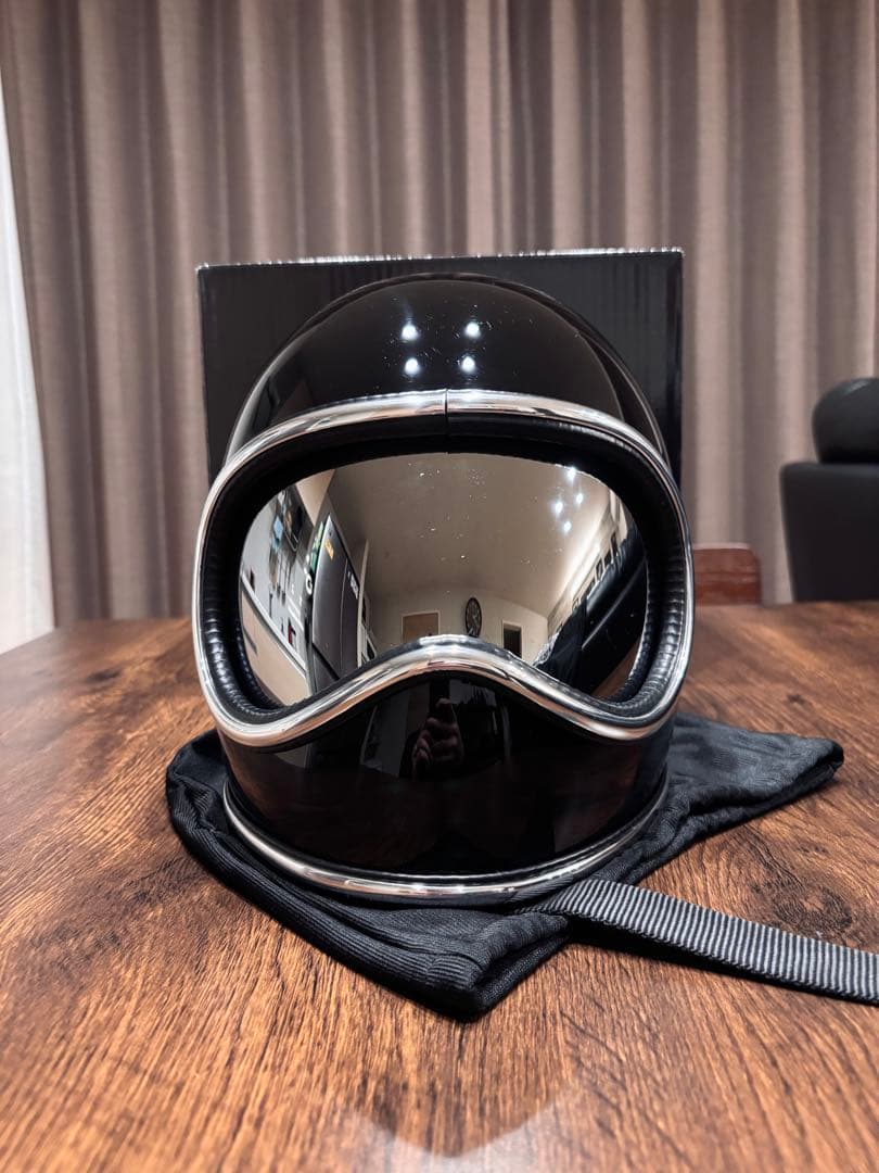 【NoBudz】スペースヘルメット ブラック　オーシャンビートル