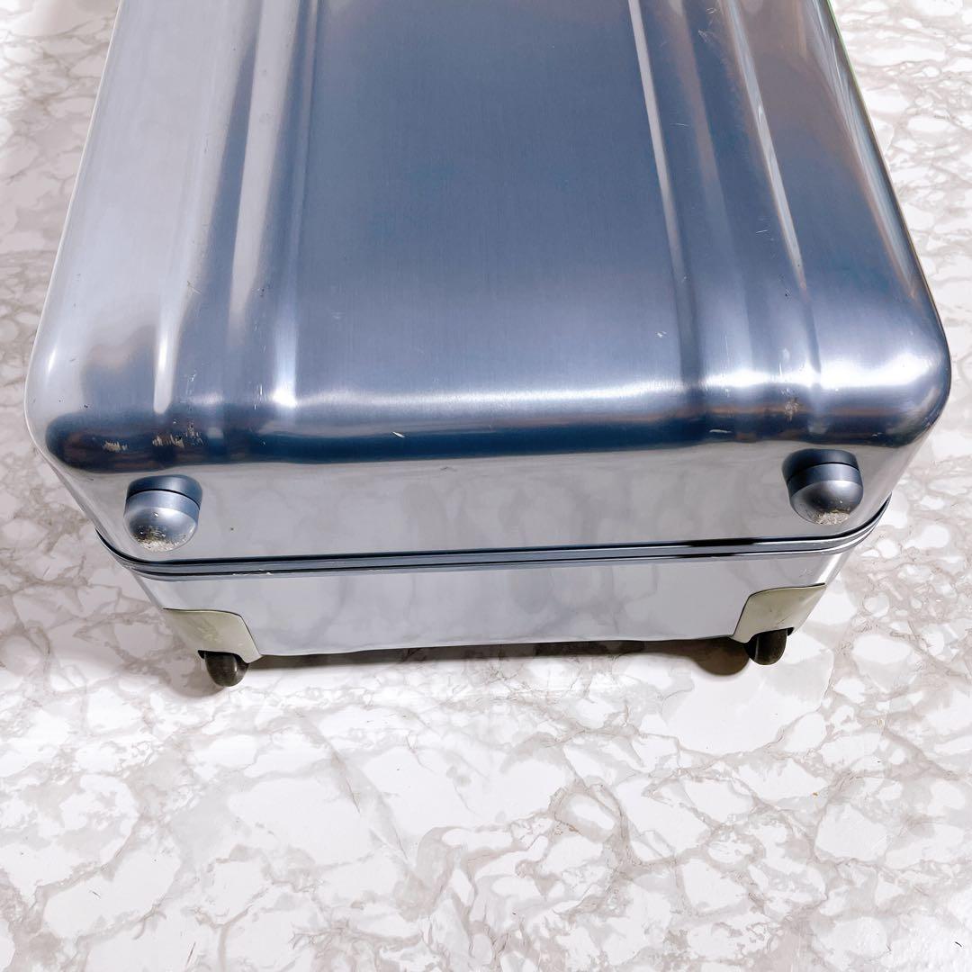 ゼロハリバートン スーツケース キャリーケース　トランク　アルミ