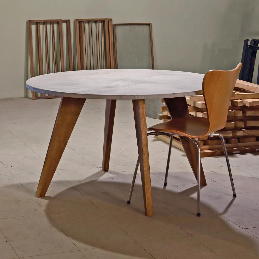 オーダー専用｜ラウンドテーブル｜ダークグレー｜Φ120cm｜薄塗りモルタル