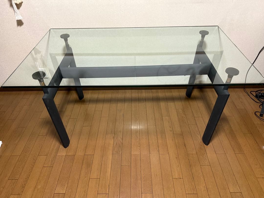 【LC6 ★引取り限定】ガラス天板ダイニングテーブル　リプロダクト品