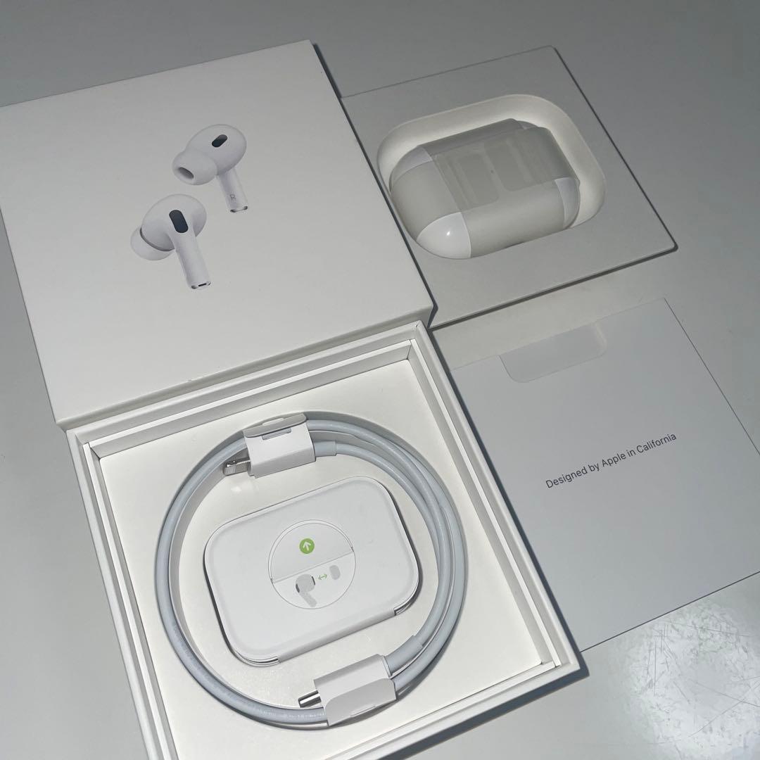 AirPods Pro 第2世代　Lightning 保護ケース付き