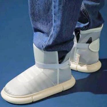 希少 バックトゥザフューチャー ルームシューズ エアマグ ナイキ ニコアンド