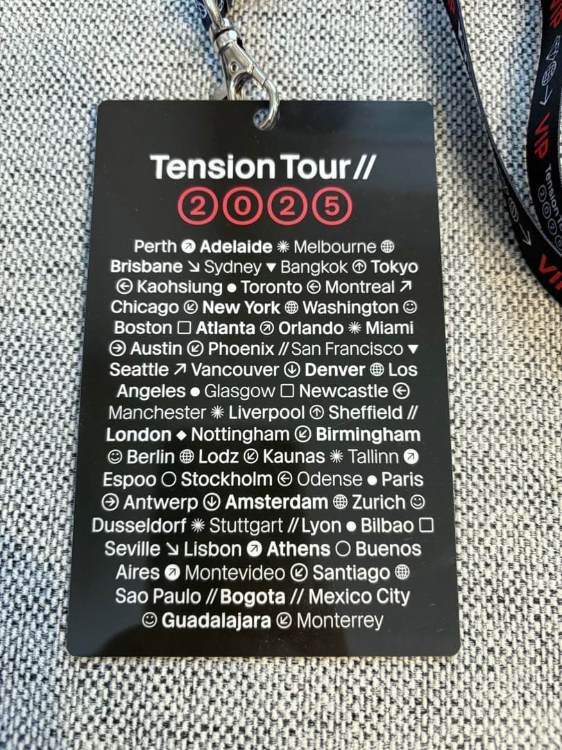 【希少品✨】カイリー・ミノーグ VIPトートバッグ、ピンバッチ、ストラップ