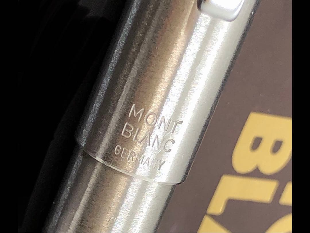 ぬん！⭐️モンブラン⭐️レアなバフ研磨カスタム品4カラーマルチペンNo2722