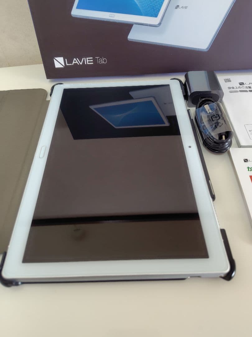 LAVIE Tab E PC-TE510JAW 10.1インチ 4GB/64GB