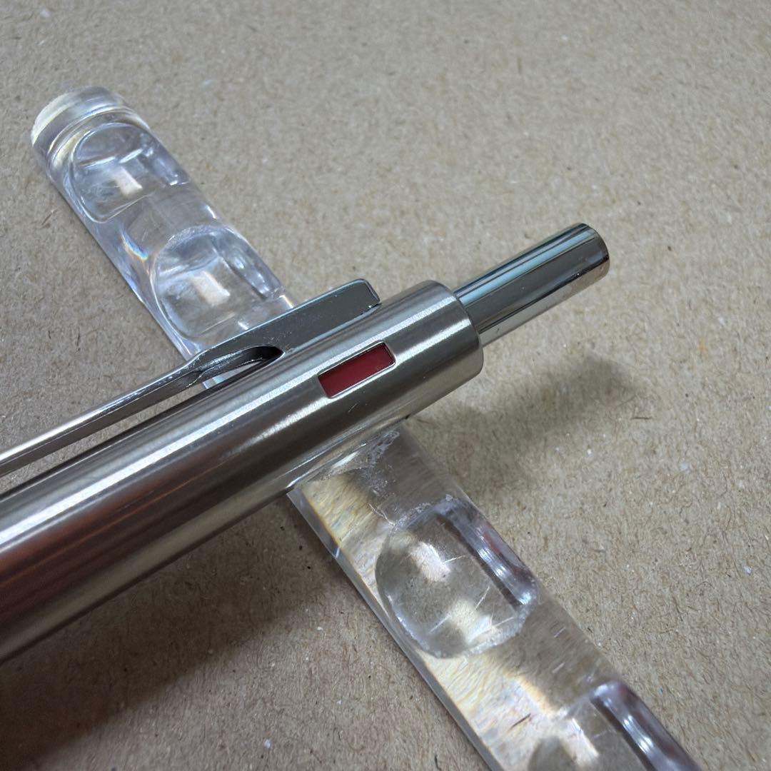 新品 廃盤 PILOT パイロット 細字4色 ボールペン 多色ペン 振り子式