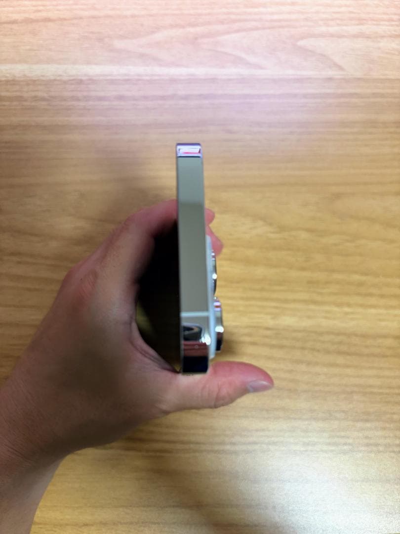 【美品】iPhone 14 Pro シルバー 本体 128GB 最大容量88%