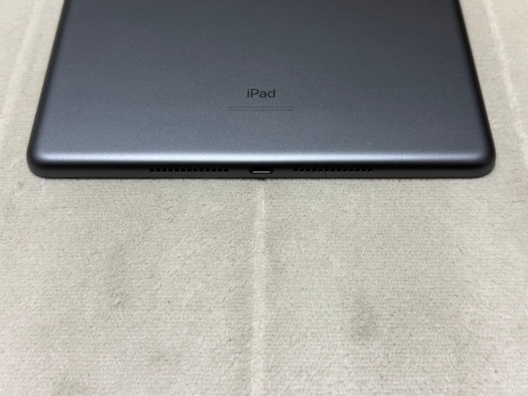 iPad 7世代 32GB Wi-Fi+Cellular SIMフリー