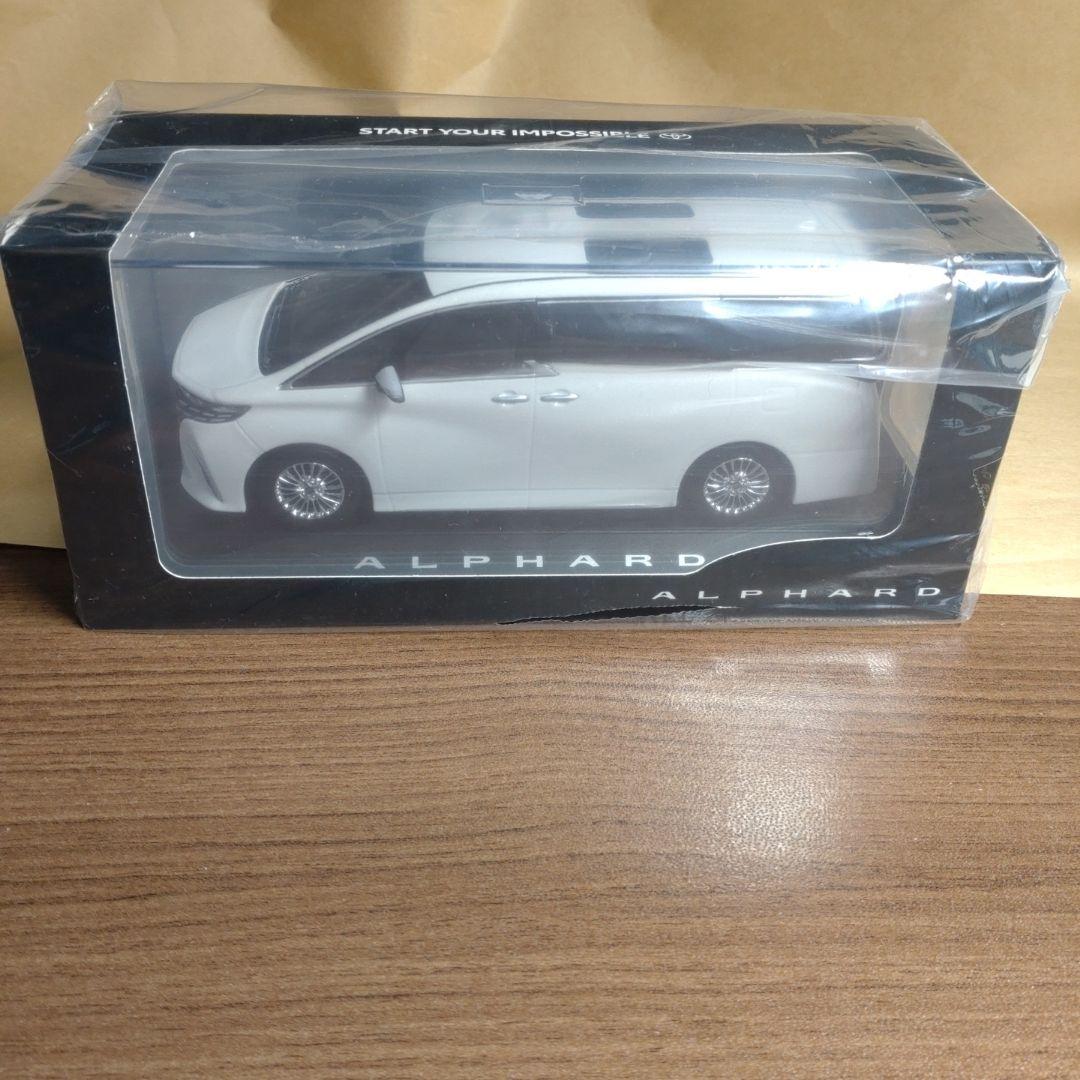 トヨタカラーサンプル 40系アルファード ホワイトパール