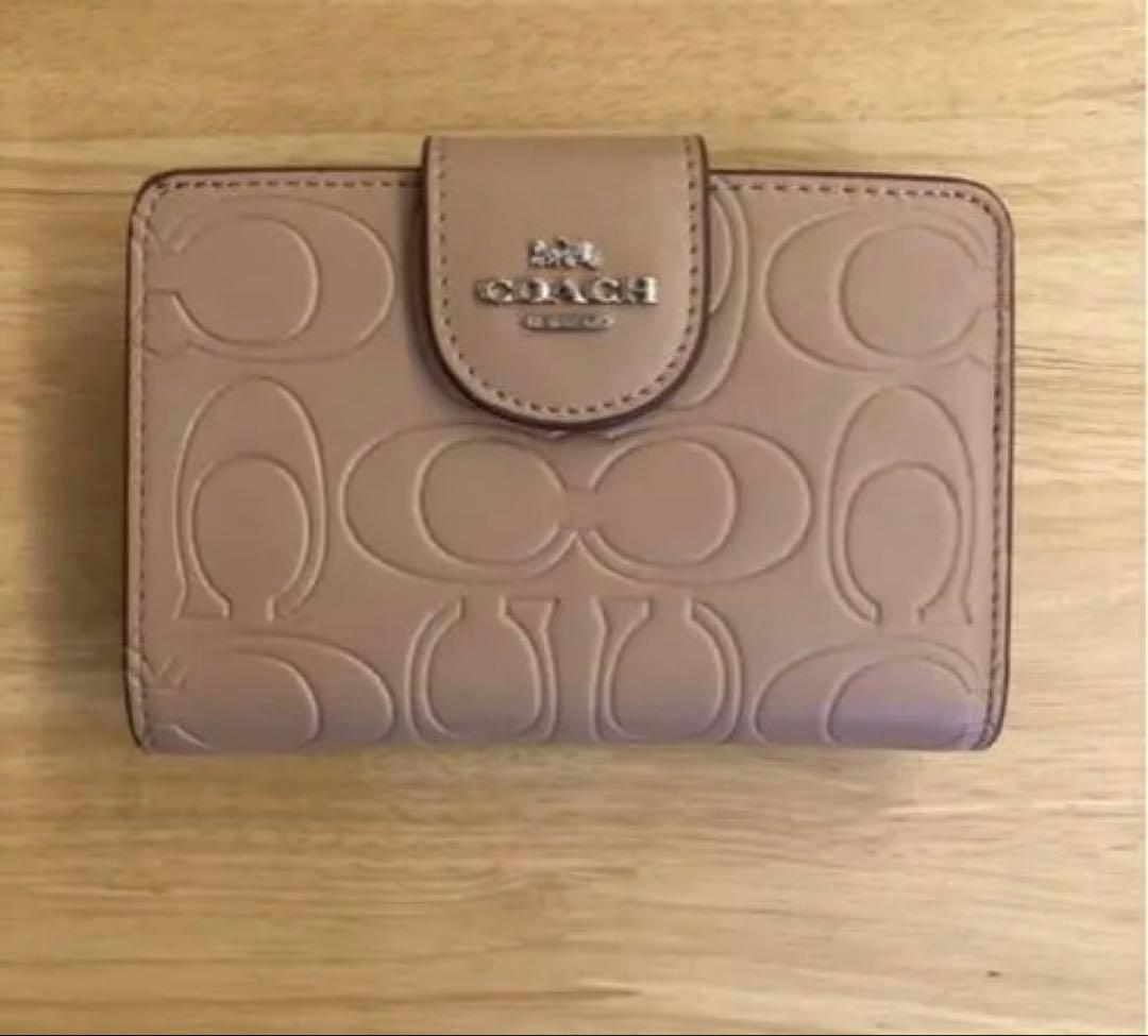 COACH コーチ ベージュ 二つ折り財布 折財布 シグネチャー柄　即日発送