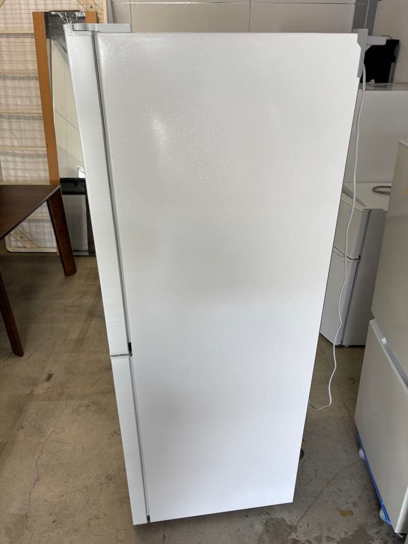 【送料＆設置込み】シャープ 冷蔵庫 SJ-PD28H-W 280L