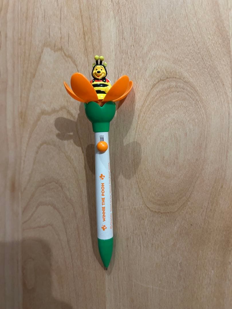 くまのプーさん　ミツバチ　ボールペン　筆記用具