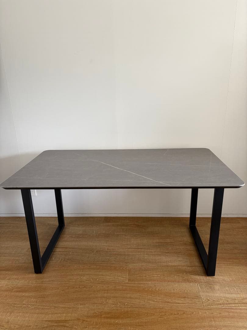 送料込み　ダイニングテーブル 140 長方形 セラミックテーブル