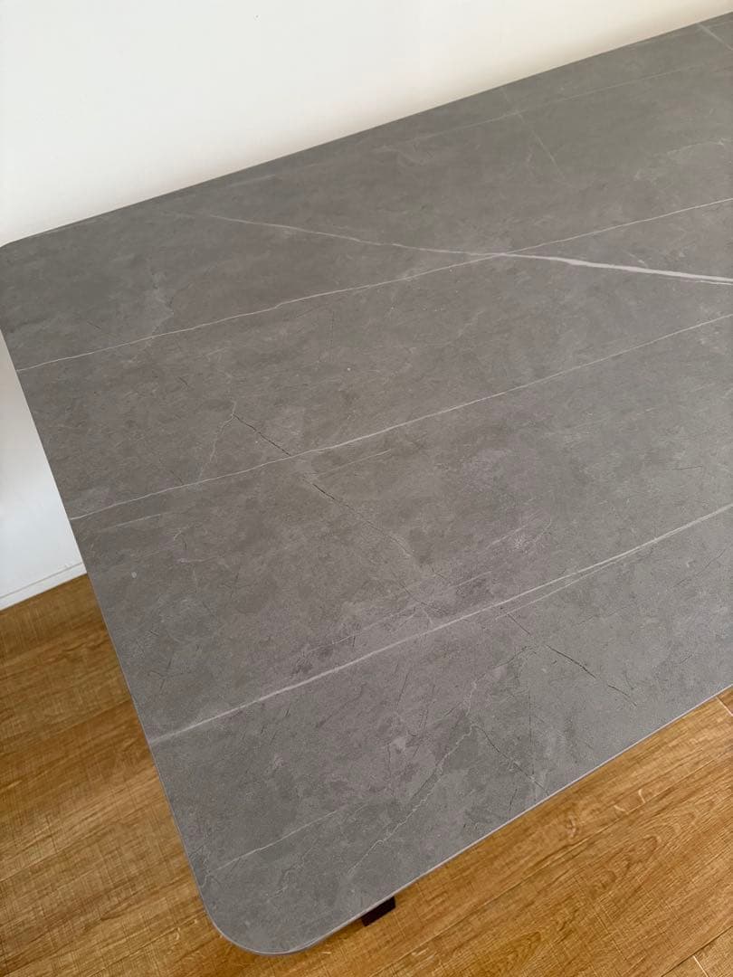 送料込み　ダイニングテーブル 140 長方形 セラミックテーブル