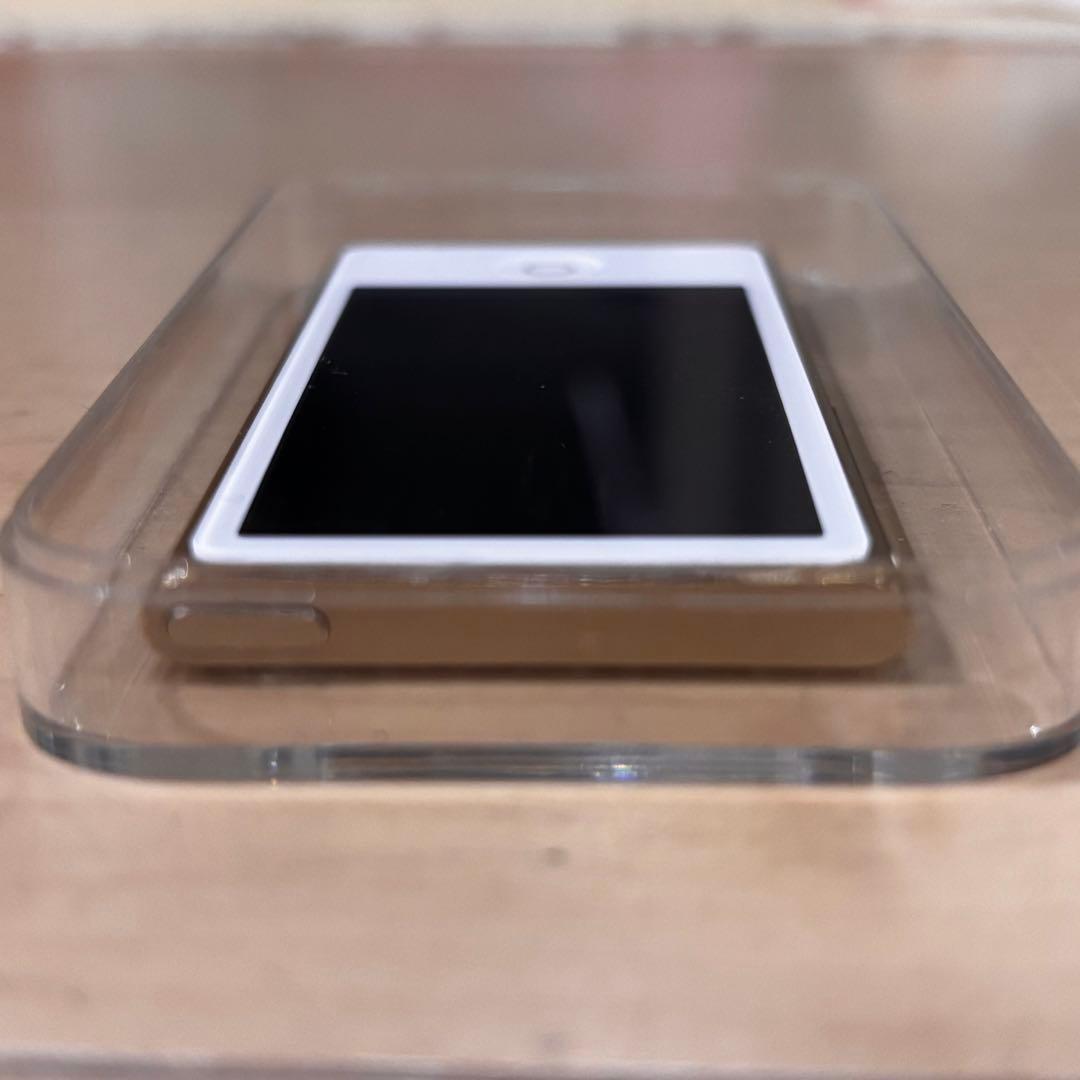 【美品】iPod nano 第7世代 16GB ゴールド A1446 ケース