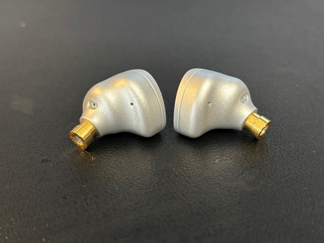 【美品】moondrop aria2　有線イヤホン