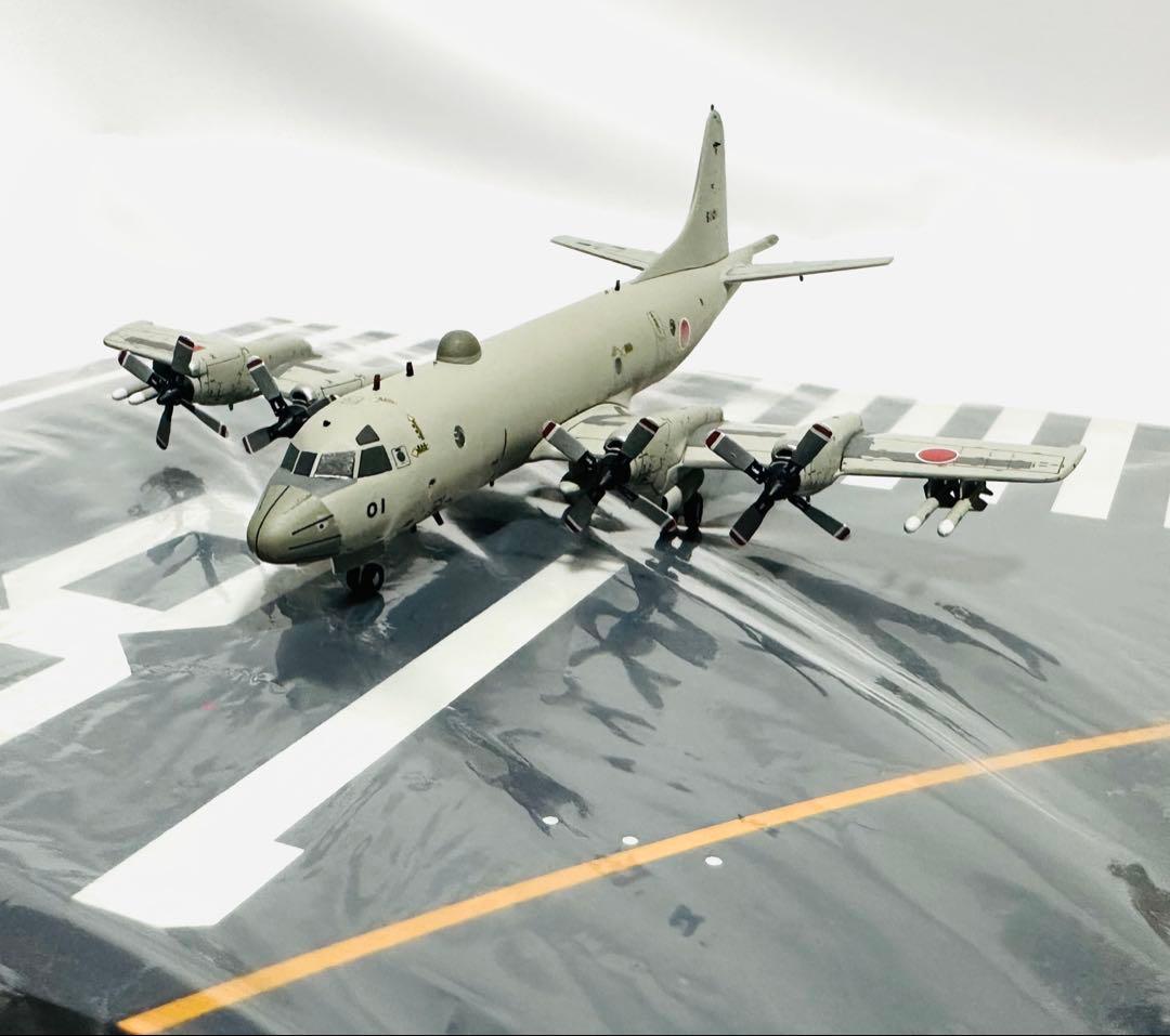 全日空商事 1/200 P-3C 海上自衛隊 VP-5 TIDA滑走路プレート付
