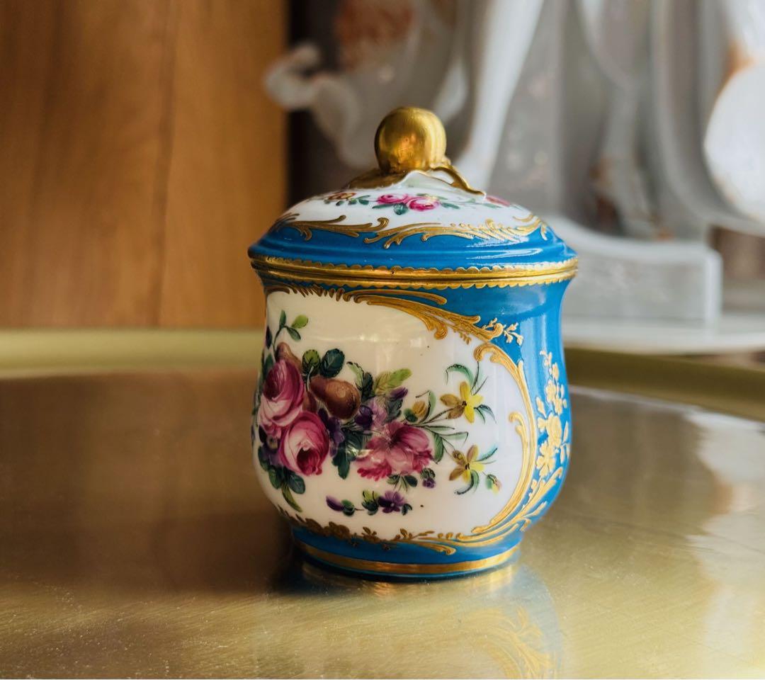 セーブル Sevres初期 「ブルーセレステ地金彩花絵ポット」マイセン