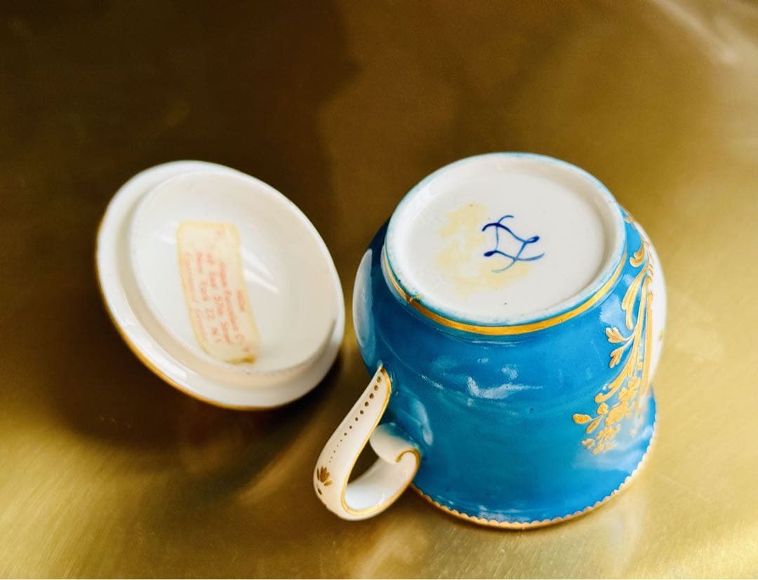 セーブル Sevres初期 「ブルーセレステ地金彩花絵ポット」マイセン