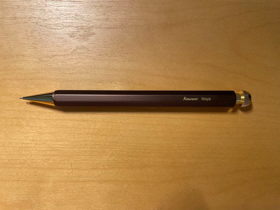 伊東屋　カヴェコペンシルスペシャル　0.5mm