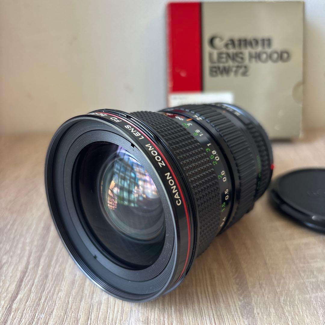 Canon FD 24-35mm f/3.5 ズームレンズ　フードつき