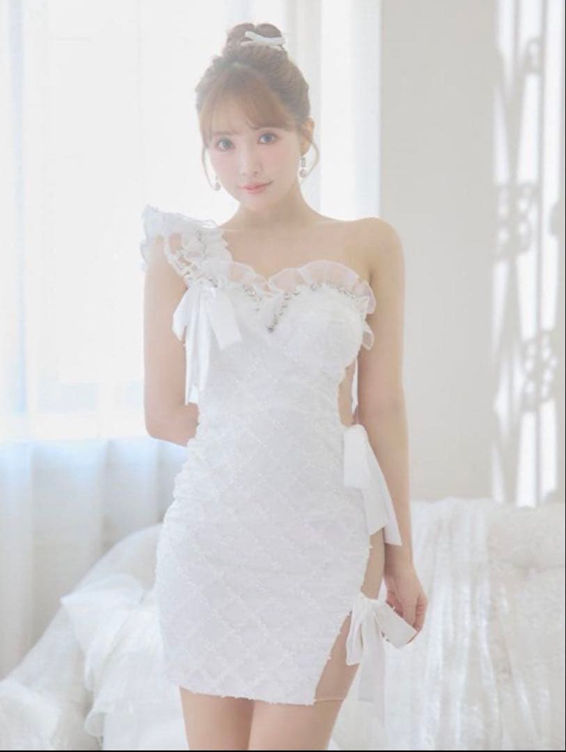 【売り切り価格】ジュエリー×リボンタイトミニキャバドレス fm2160