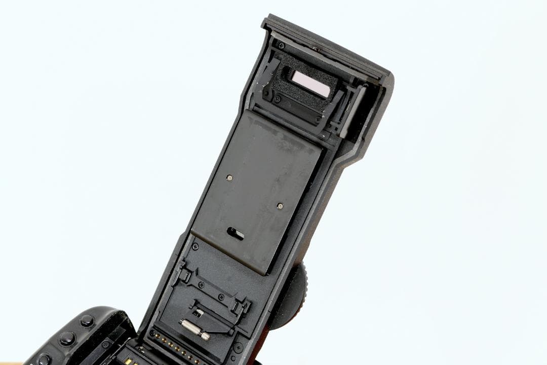 Canon EOS-1V 連写用バッテリーグリップ付き