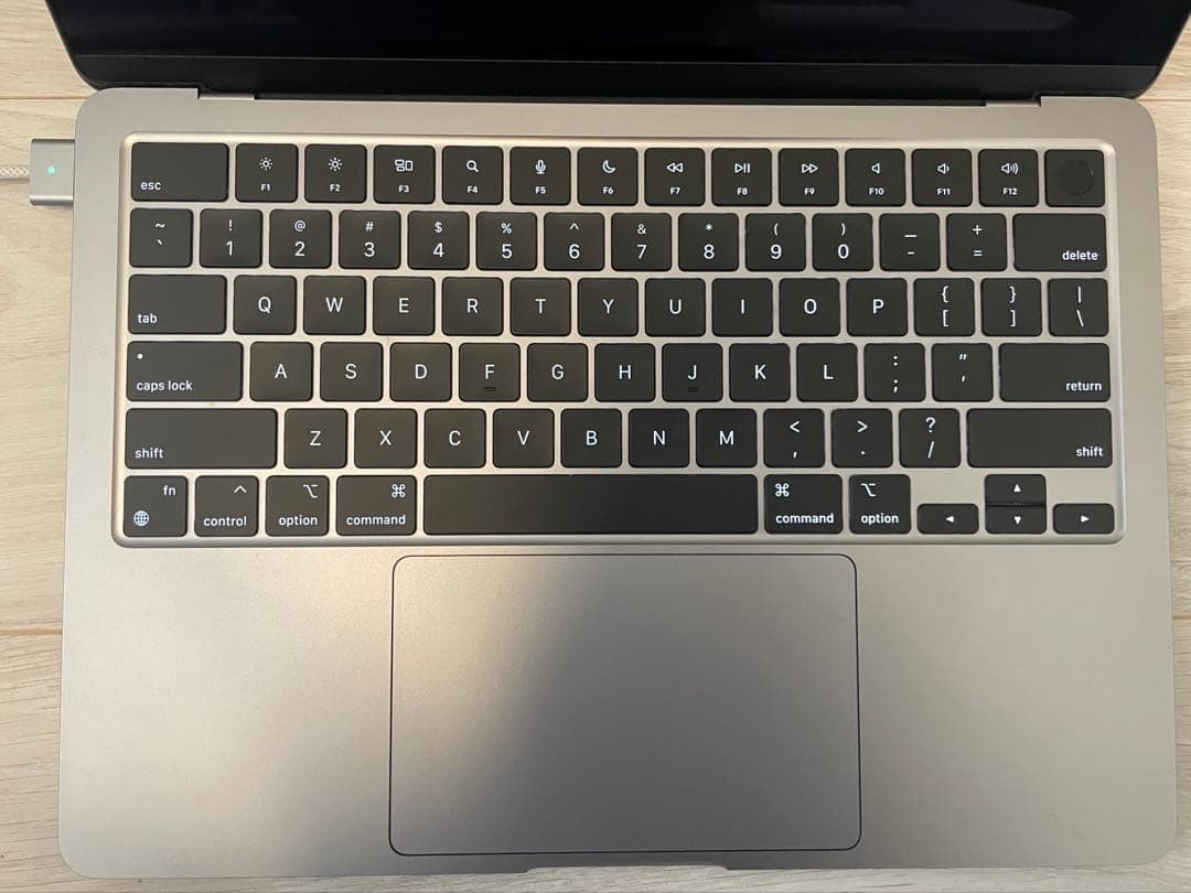 [3/18に消します]Apple MacBook Air M2 スペースグレー