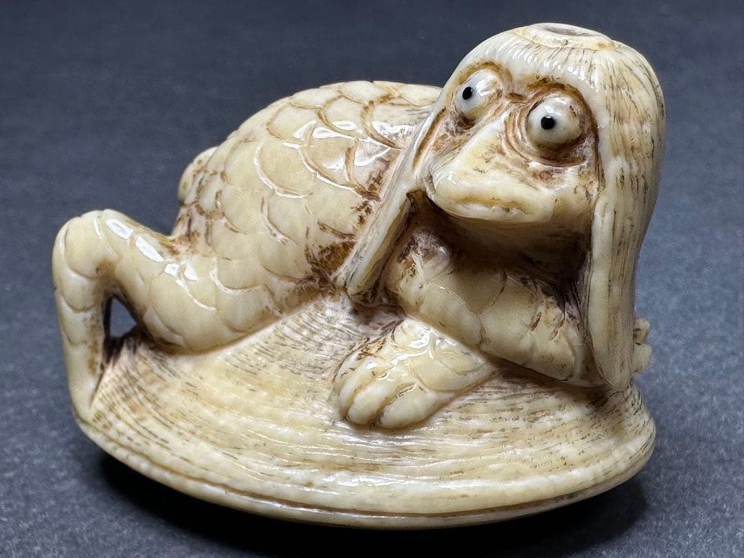 極上　根付　天然素材　アンティーク　和彫　置物　骨董　飾り物　古美術品　 置物