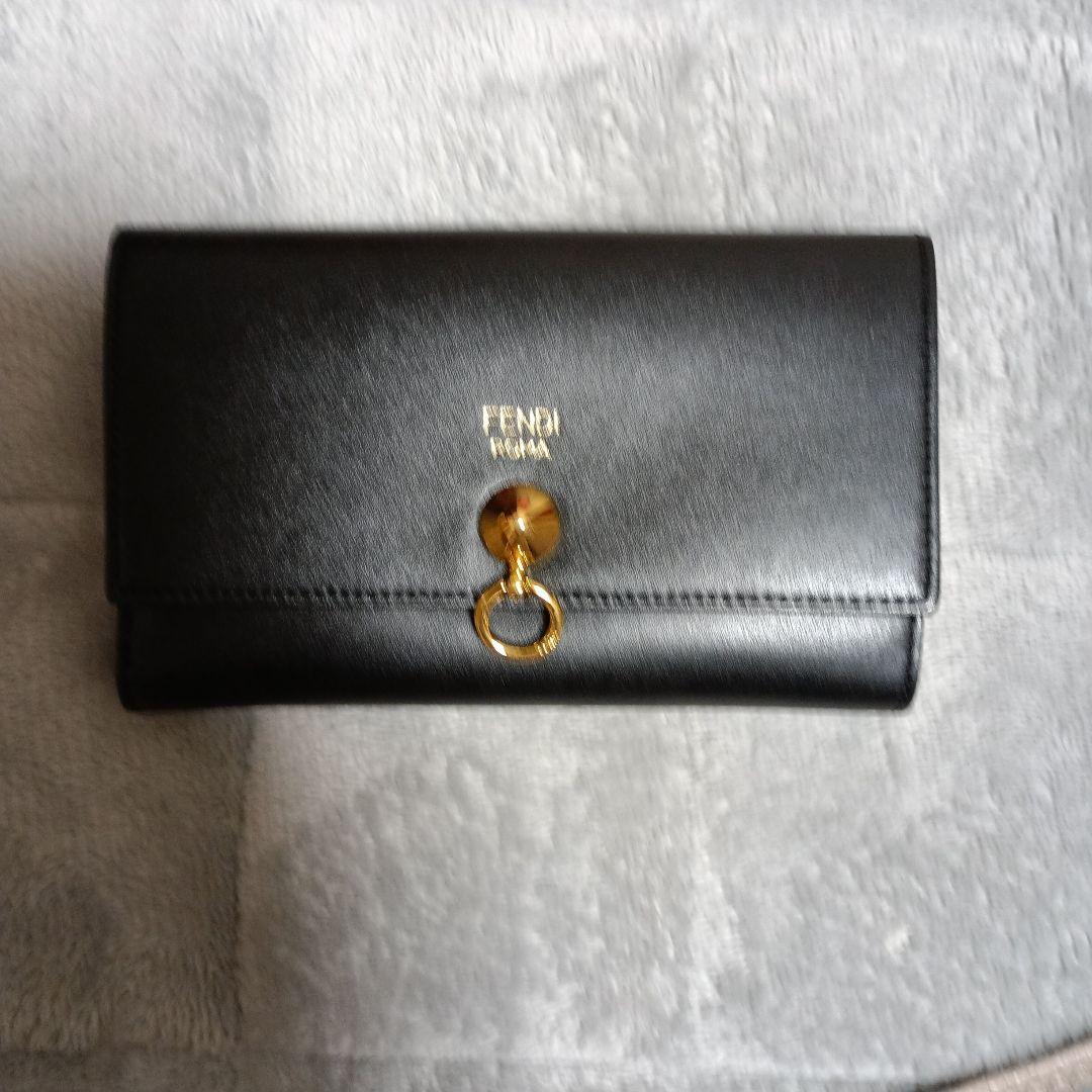 FENDI ブラックレザー 二つ折り財布