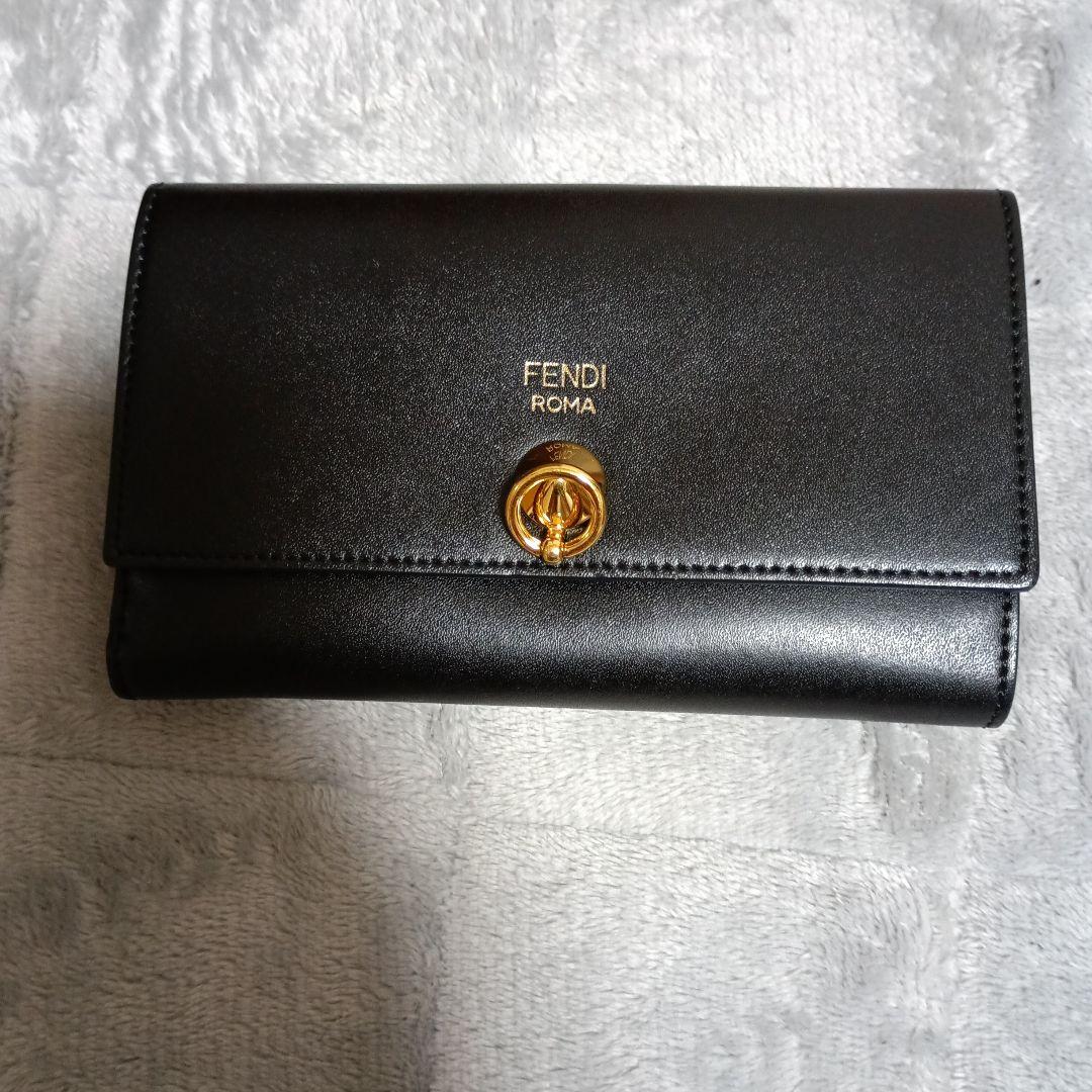 FENDI ブラックレザー 二つ折り財布