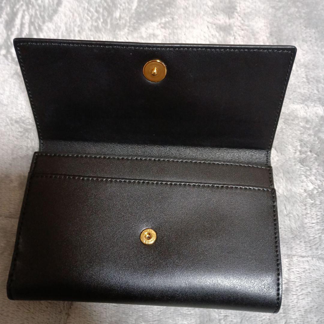 FENDI ブラックレザー 二つ折り財布