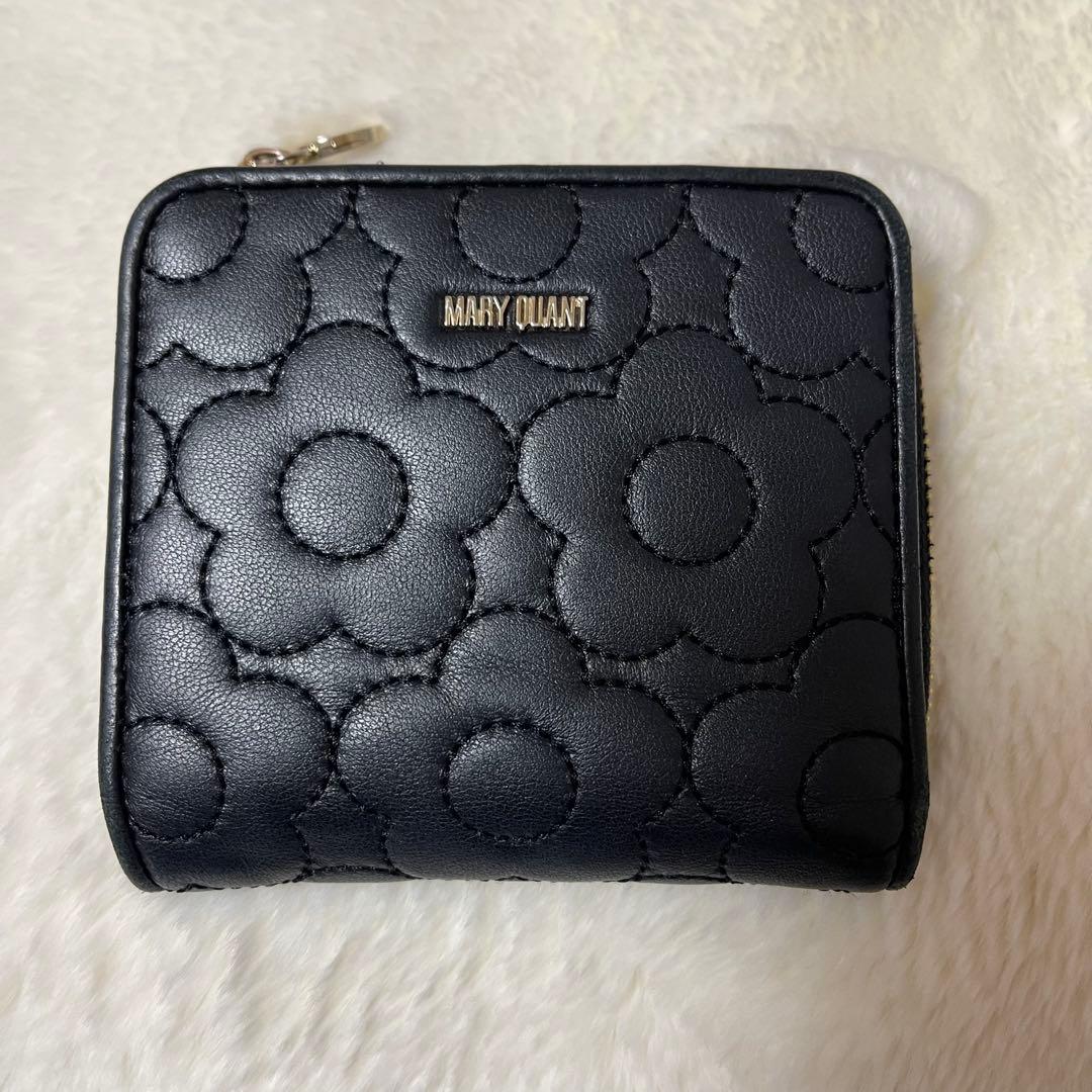 MARY QUANT キルトフォームデイジー ウォレット ブラック