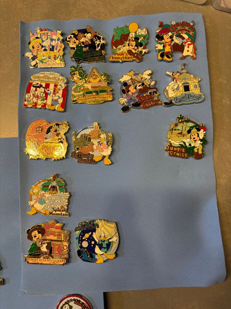 ディズニーパーク ピンバッジセット