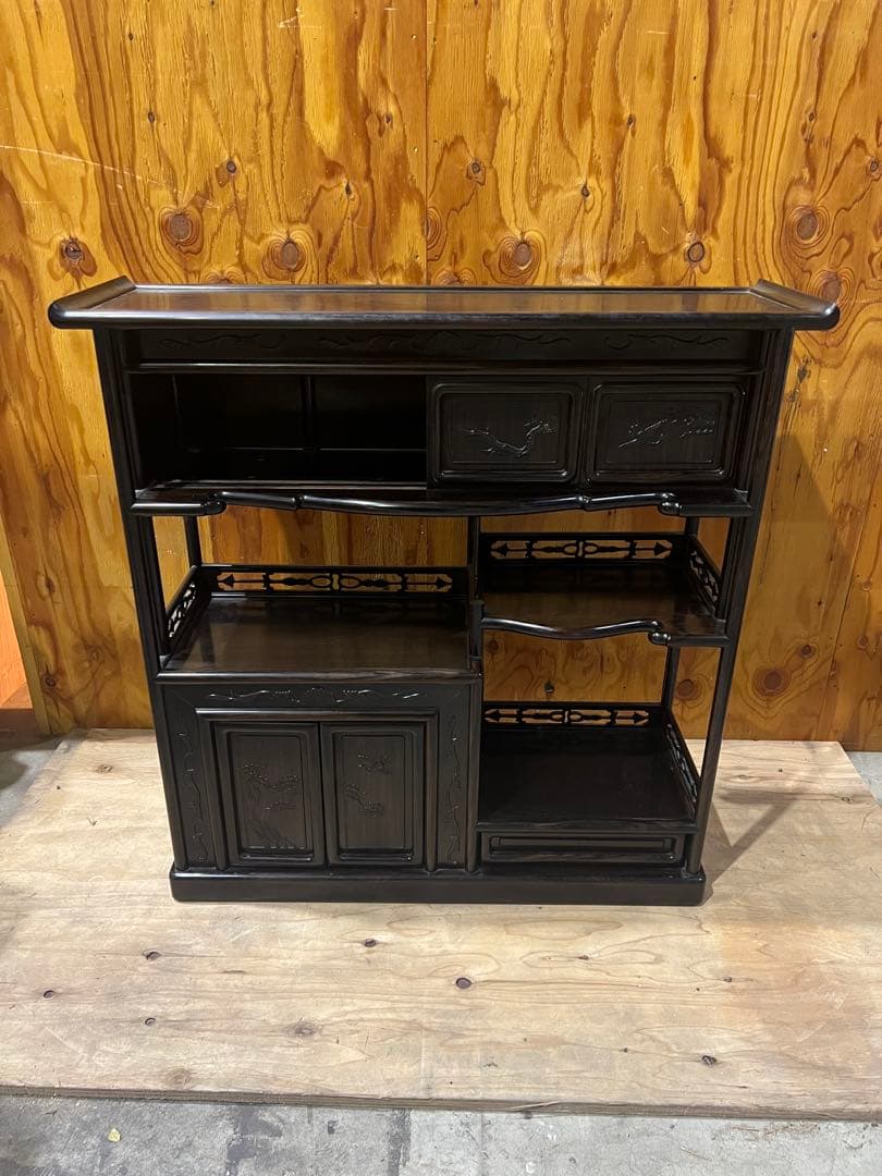 （13）船橋より出品　　唐木家具 紫檀 茶箪笥 飾り棚 中国骨董 唐草透彫り