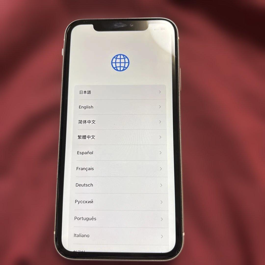 美品★iPhone11★ホワイトMLU2J★64GB★docomoシム