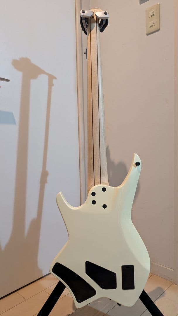 HEX Guitars NB505 Ivory 5弦ベース