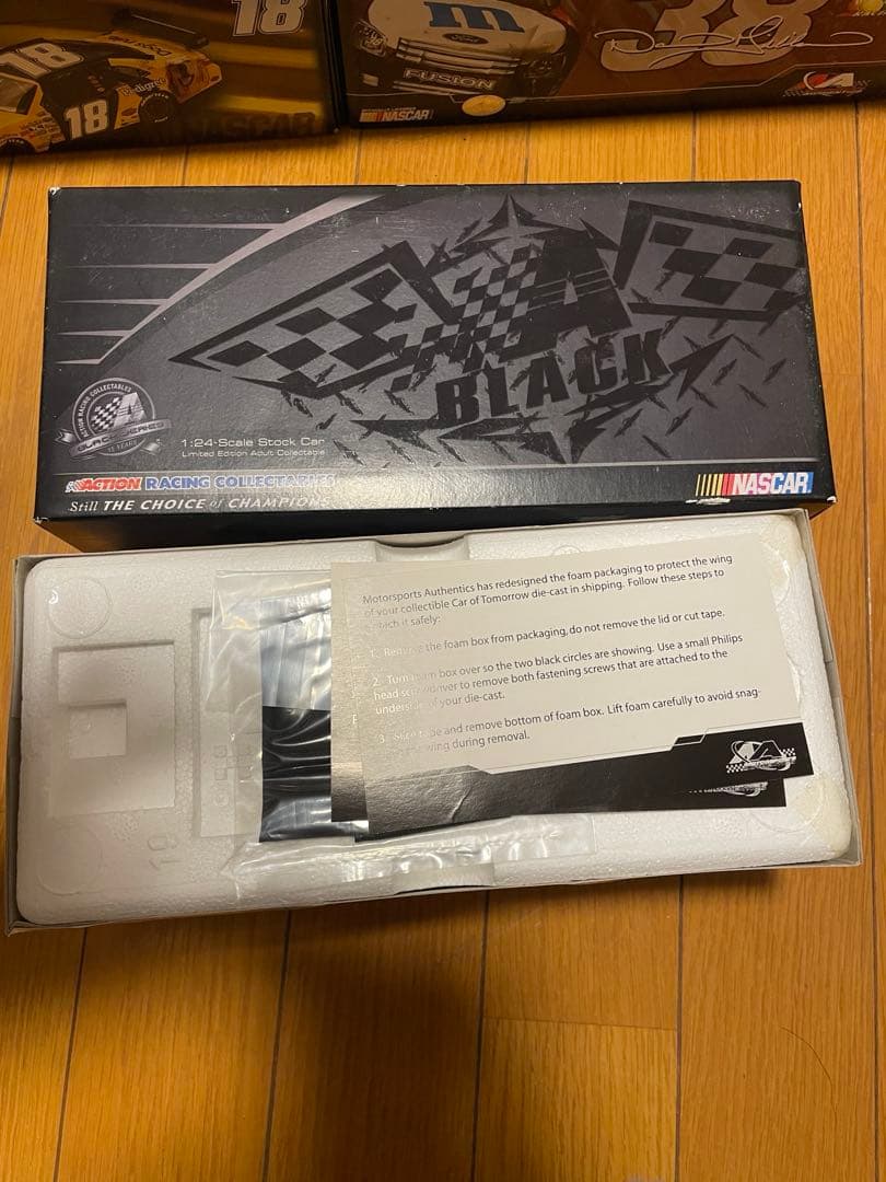 【ブラックレーベルシリーズ】カイル・ブッシュ 2008 M&M's 1/24